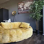 아파트 Traumwohnung Mit Sauna Balkon *