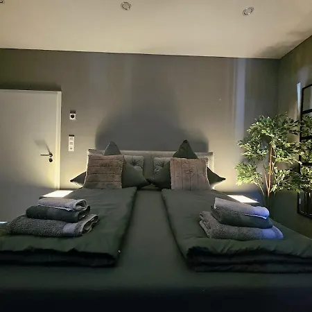 Traumwohnung Mit Sauna Balkon *