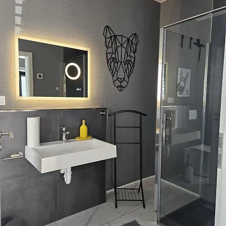 Lägenhet Traumwohnung Mit Sauna Balkon *