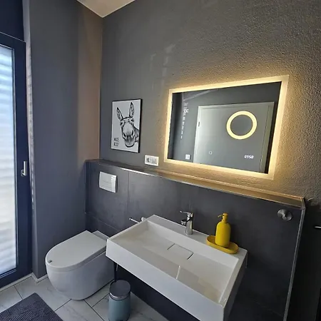 Lägenhet Traumwohnung Mit Sauna Balkon