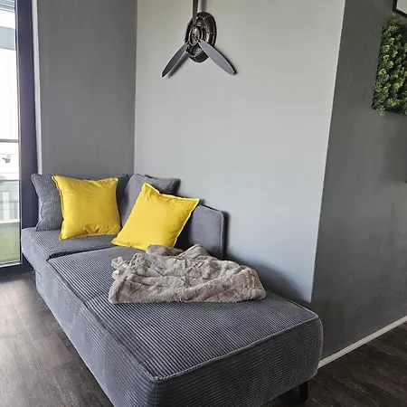 Traumwohnung Mit Sauna Balkon *