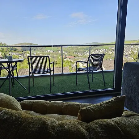 Lägenhet Traumwohnung Mit Sauna Balkon Bad Berleburg